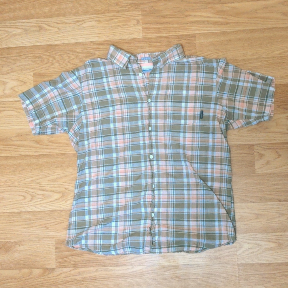 Columbia Men's Under Exposure Yarn Dye Short Sleeve Shirt